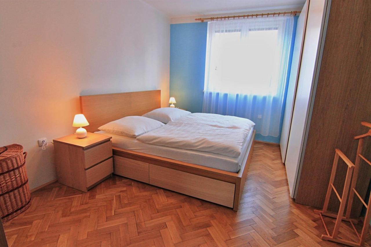 Vimperk - Sumava Apartment ภายนอก รูปภาพ